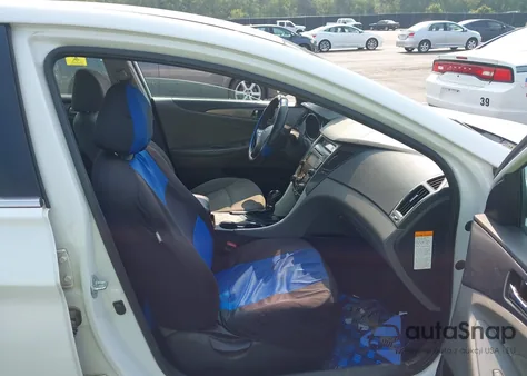 2012 Hyundai Sonata Hybrid z USA, uszkodzony, nr VIN KMHEC4A42CA037678